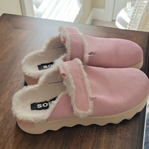 Sorel Pink Faux Fur Lined Mules. Sold Out Online. No Longer Available New